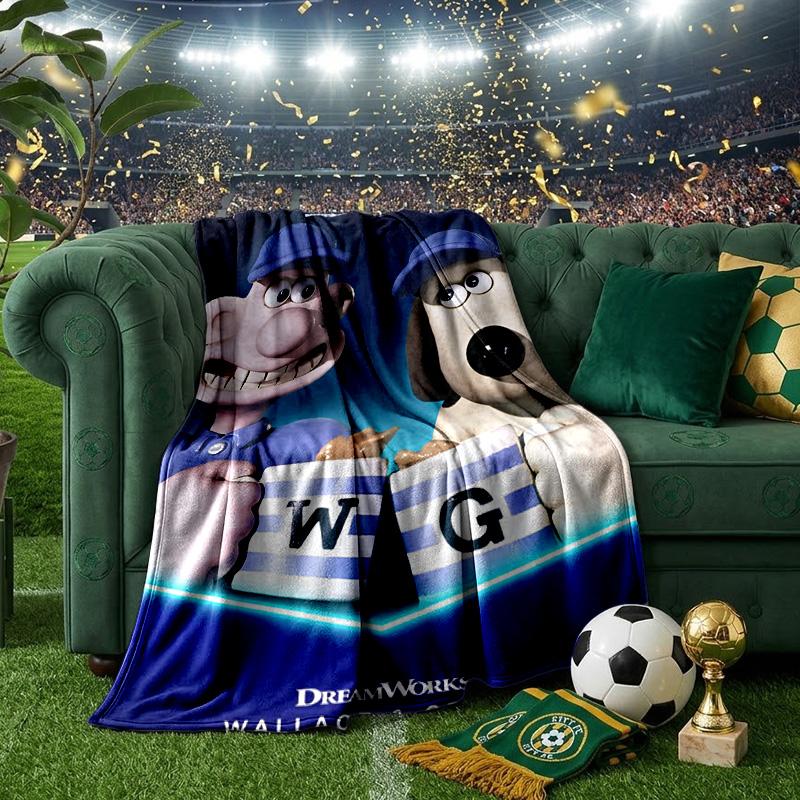 Wallace Fowl Revenge Throws Blanket Flannel Blankets Plush for Couch Bed Gifts for Men Women Travel picnic blanket Christmas fan gifts