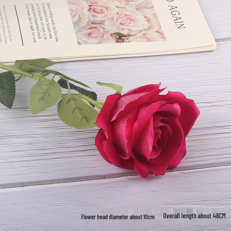 Luxury Silk Rose Arrangement for Valentine's Day - Elegant Artificial Flowers for Living Room Decor.