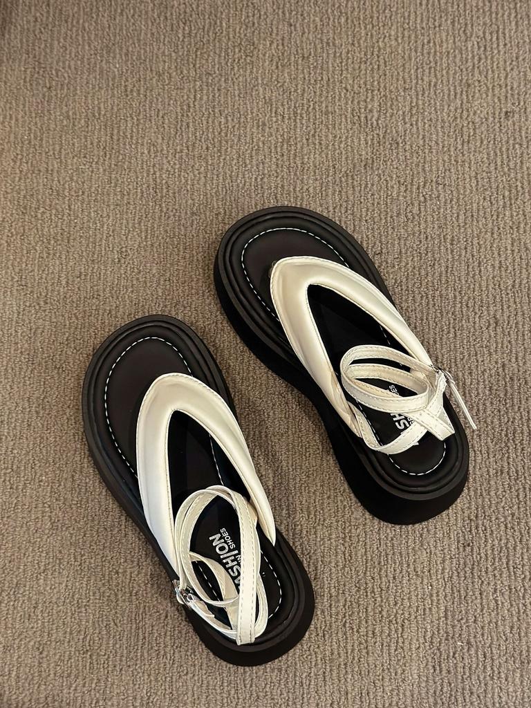 Temperament Fashionable Black Roman Sandals Women's 2025 New Summer French Platform Outer Wear Heightening Fairy Shoes