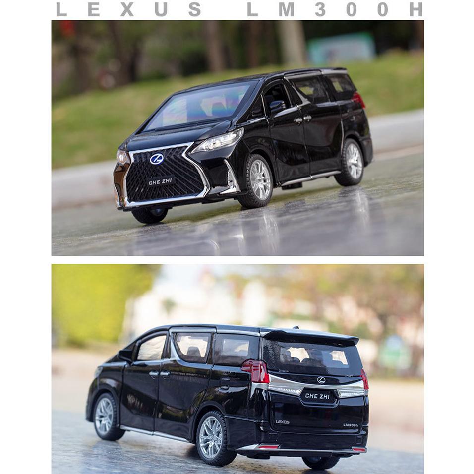 1/32 Scale LM300H Diecast Car Model Toy, Pull Back Toy Vehicle with Sound and Light for Kids Toddler Boys Girls Gift Collection