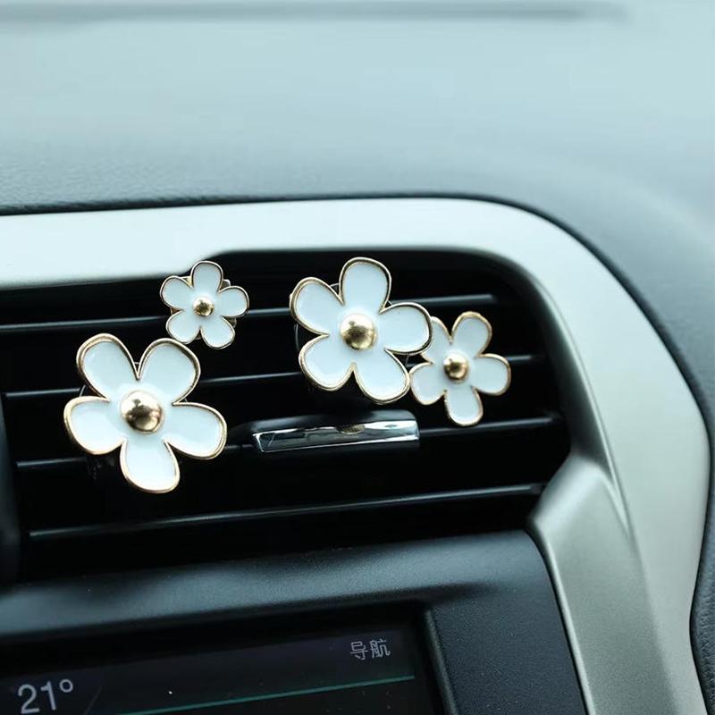 1set Car Air Vent Perfume Clip Cute Cars Aroma Diffuser Creative Girly Auto Interior Decoration