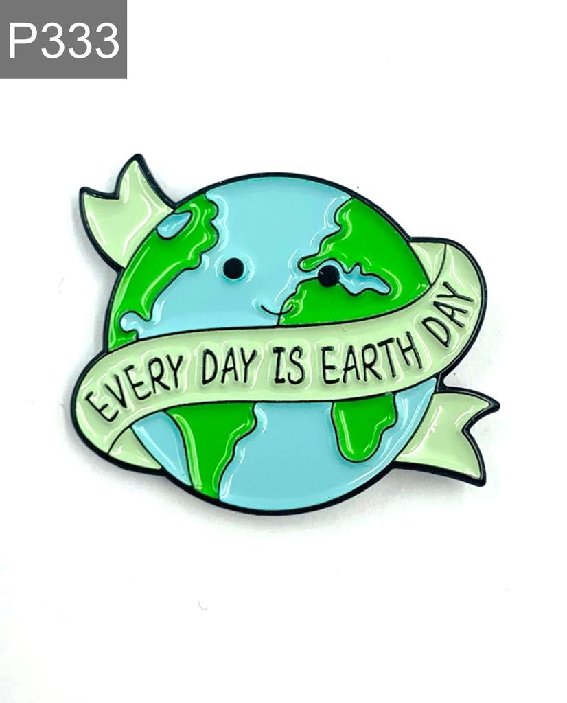 New Enamel Pin World Earth Day Earth Love Planet Metal Pin Gift Birthday 1pc