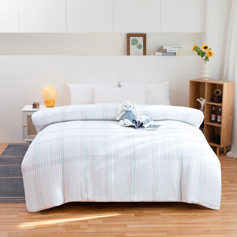 Thickened Cotton Quilt Pad for Dormitory Bedding - All-Season Comfort