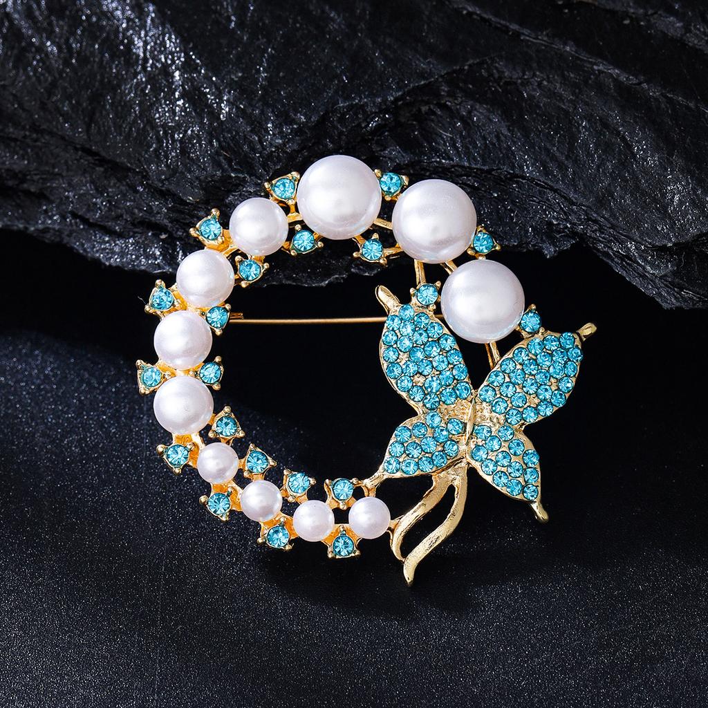 Temperament Luxury Pearl Butterfly Brooch High-end Female Exquisite Brooch Anti-light Pin Suit and Accessories Wholesale