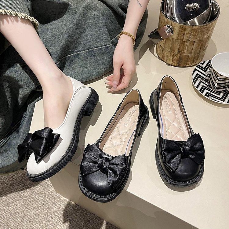 Xiaoxiangfeng bow single shoes women's 2025 explosion low-heeled work professional single shoes gentle evening wind small leather shoes women