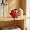 Sitter Divertenti con Frutta in Resina con Gambe Flessibili Pendenti, Statuette Bizzarre da Appendere ai Bordi, Personaggio Carino per Decorazione da Tavolo