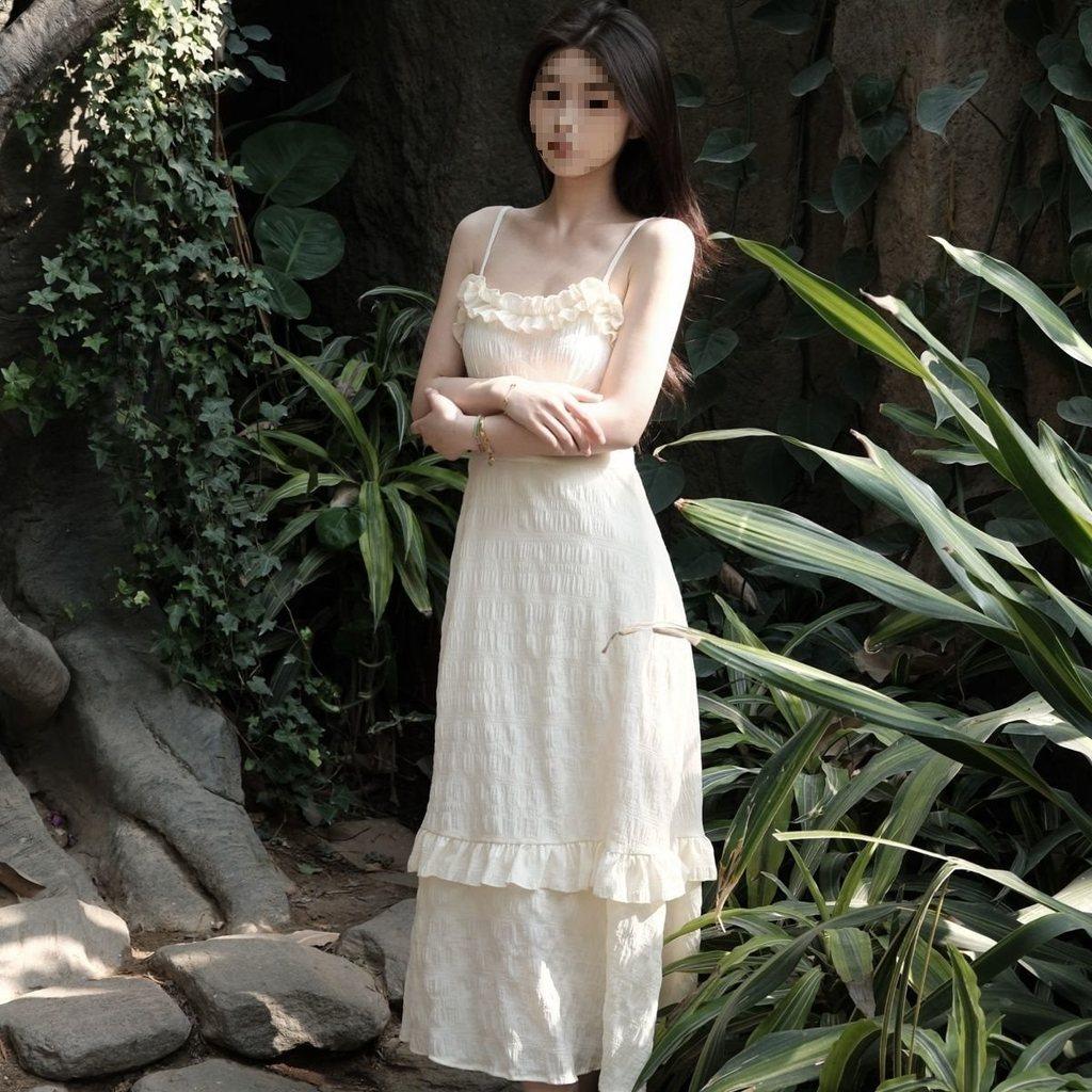 Romantic French Style Sleeveless Long Dress With Pleats And Zipper For Summer Elegance