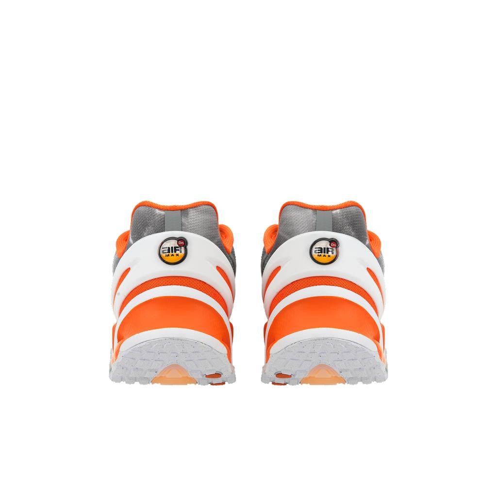 Palace x Nike Air Max DN8 Dusty Grey Pánské tenisky Bezpečnostně-oranžová-Částicově šedá-Bílá IB4181-002