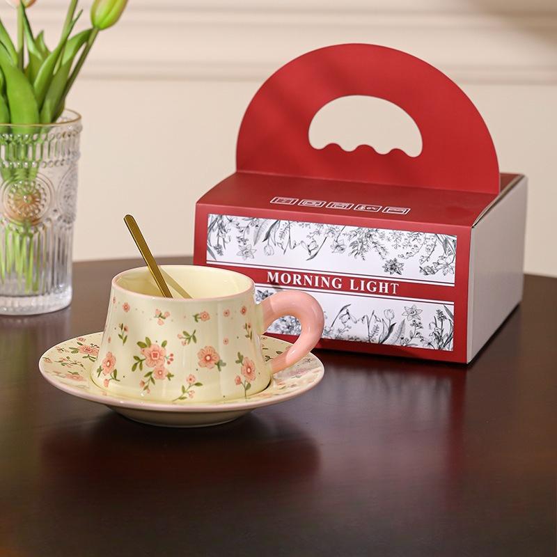 

Чашка Вишукана Високоякісна Керамічна Чашка Кавова Чашка Акварельна Квіткова Кавова Чашка Набір з Двох Чашок Чашка та Блюдце для Нішевого Післяобіднього Чаю 301-400ml