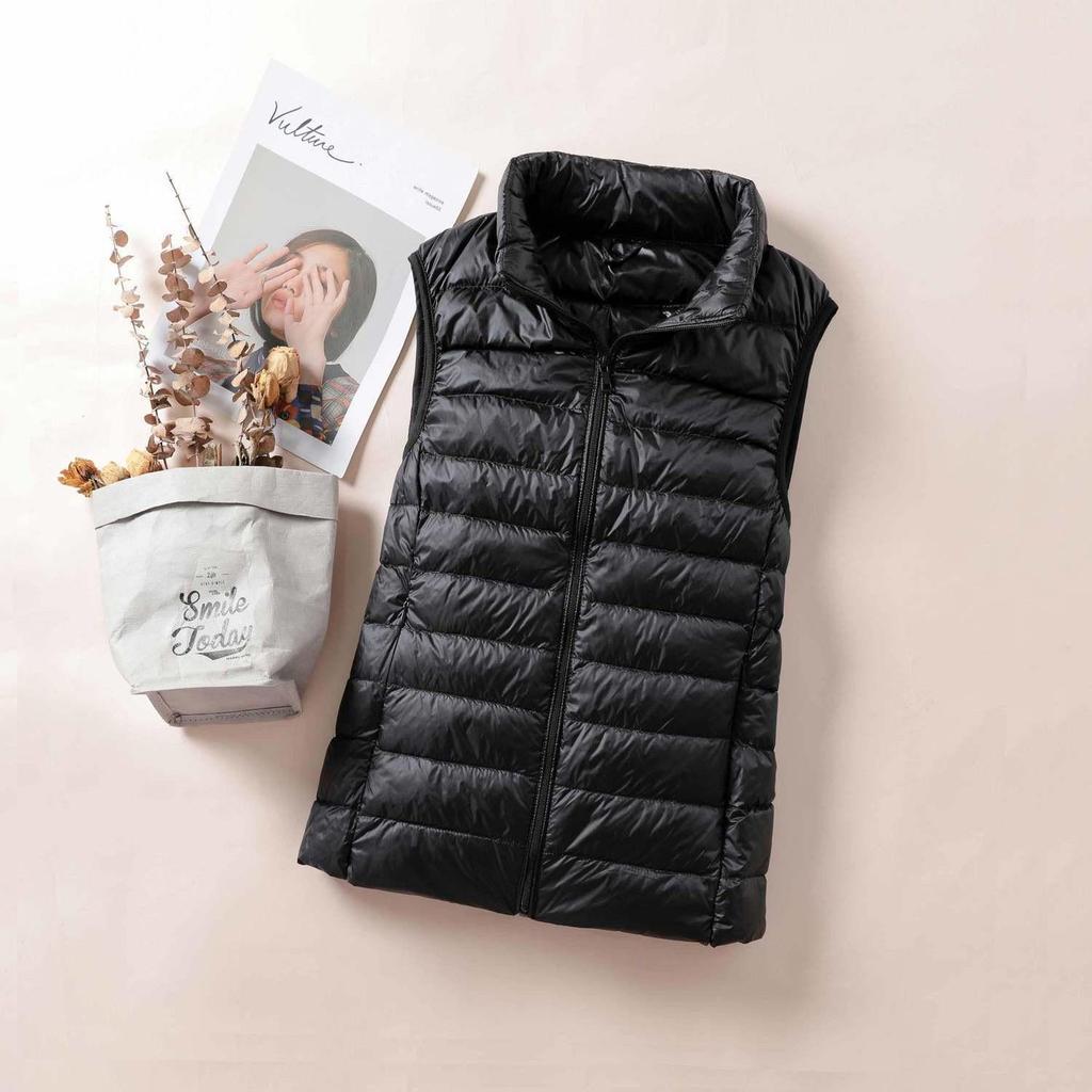 Women's Lightweight Down Vest, Korean Style, Stand-Up Collar, Slim-Fit, Sleeveless Jacket for Autumn and Winter.