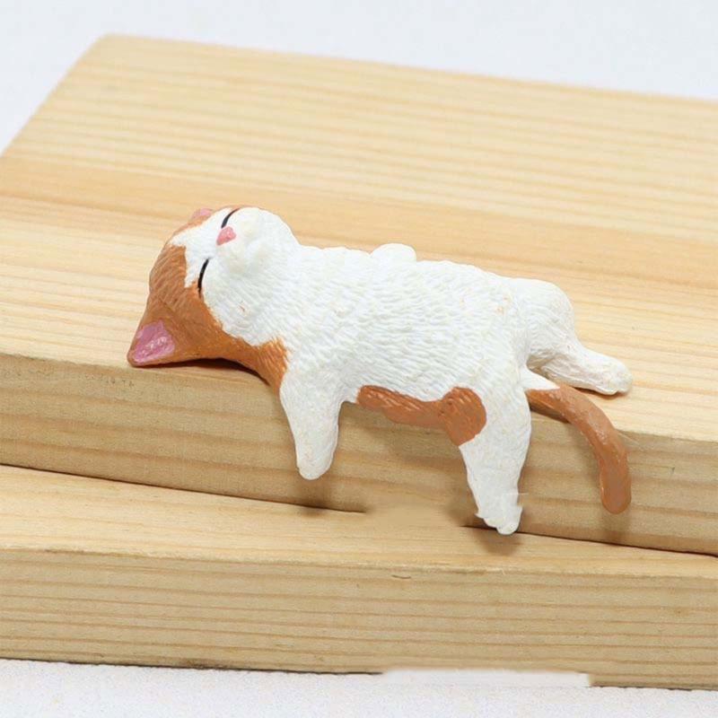 Cats Fingurine Computer Monitor Decors Mini Dog Kitties Screen TV Decorations Personality Car Accessories Mascots Craft