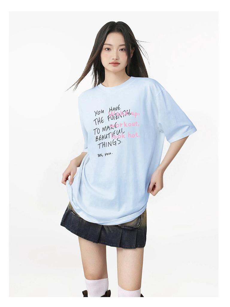 Trendy Women's Loose-Fit Cotton Short-Sleeve T-Shirt with Chic Print Design