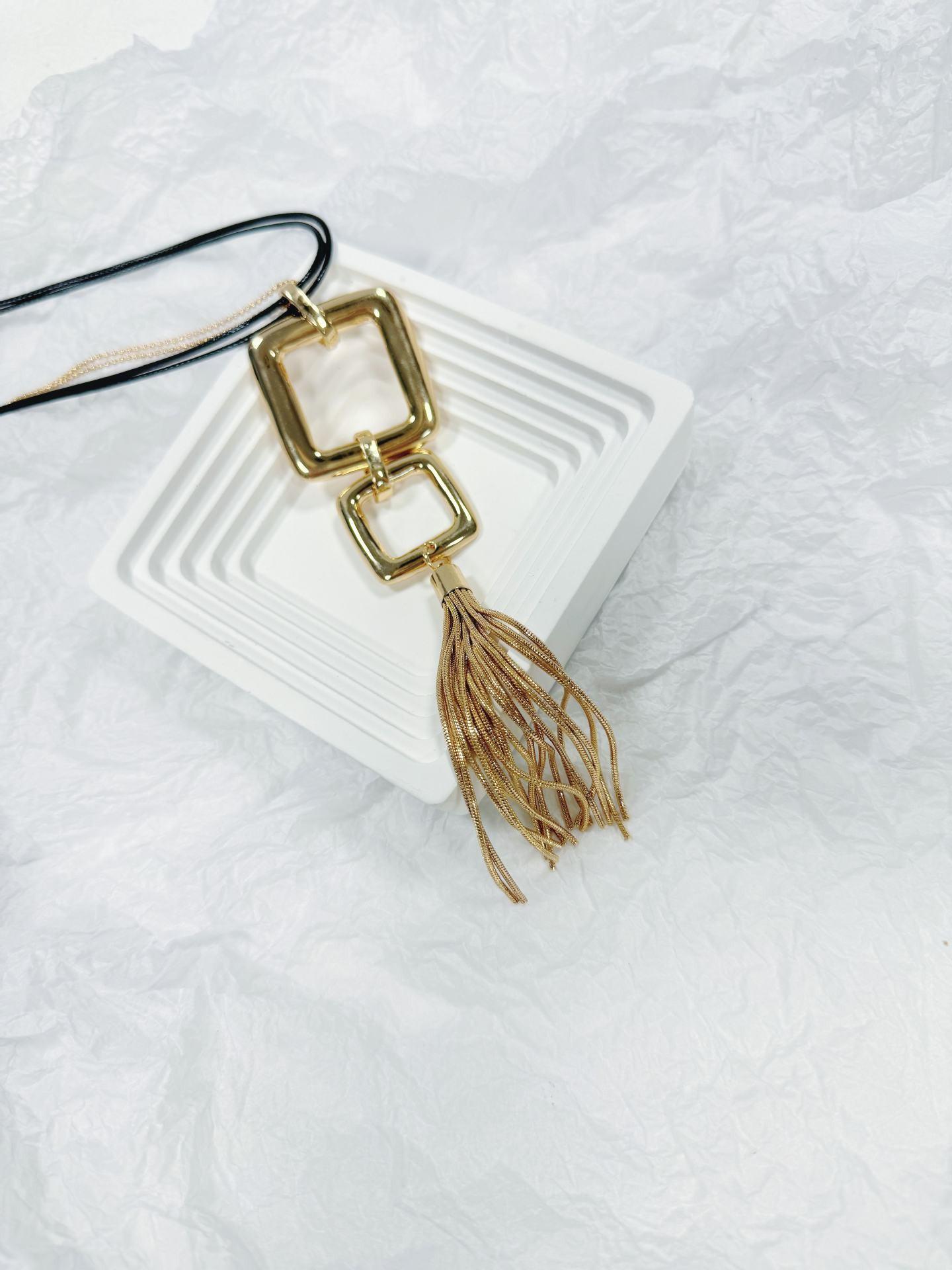 Women S Fashion Fringed Square Long Retro Simple Necklace Sweater Chain