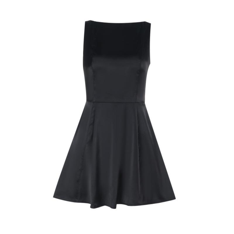 2026 summer Russian explosion leaking back bow small A skirt women's summer, new sleeveless waist dress