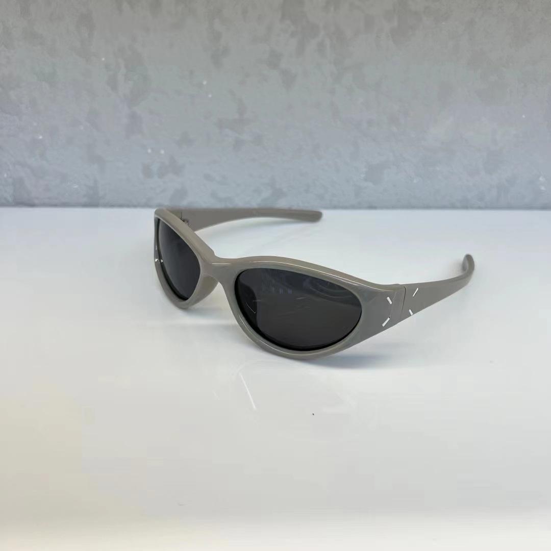 

Fashion Stylish Women Sun Glasses Oval Shape Punk Sunglasses Woman Bicycling Mountaineering Men S Sunglasses