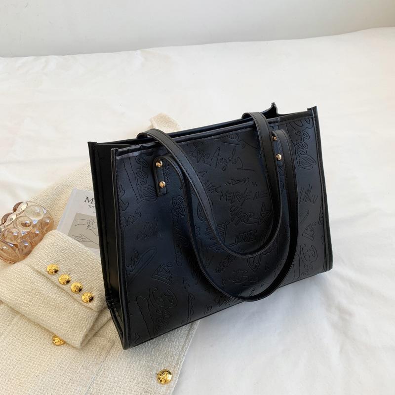 

Сумка большой вместимости женская осенне-зимняя новая модная простая атмосферная сумка для поездок на работу сумка-тоут на плечо чёрный