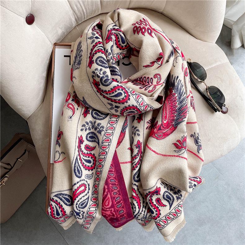 400g Retro Ethnic Bluebird Scarf: Women's Winter Warm Neck Warmer, High-End Imitation Cashmere Shawl.