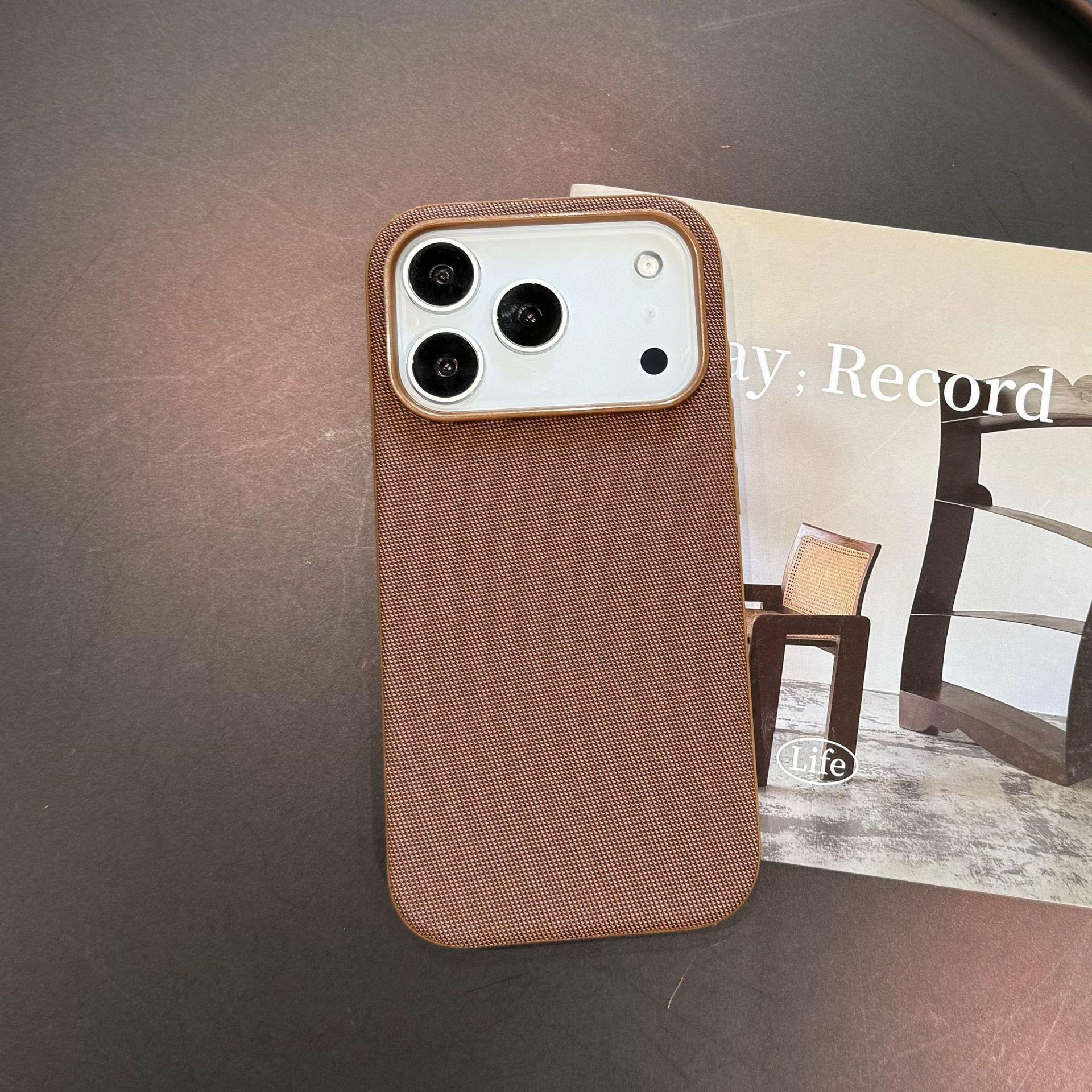 iPhone 17 Pro Max Tech Fabric Magsafe Magnetic Phone Case with Drop Protection iPhone 17 Pro охра