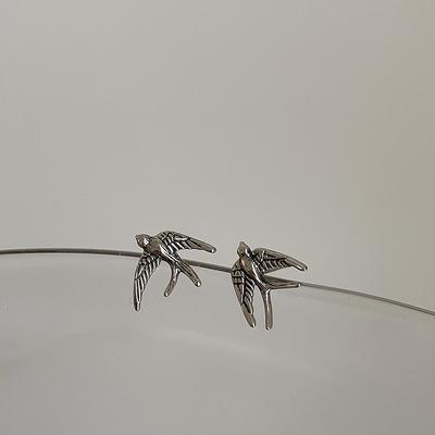 Ohrstecker im Retro-Stil mit alten Schwalbenmotiv, für Damen, leichter Luxus, exquisite Eleganz, Persönlichkeit, Mode, einzigartig, vielseitige Ohrringe