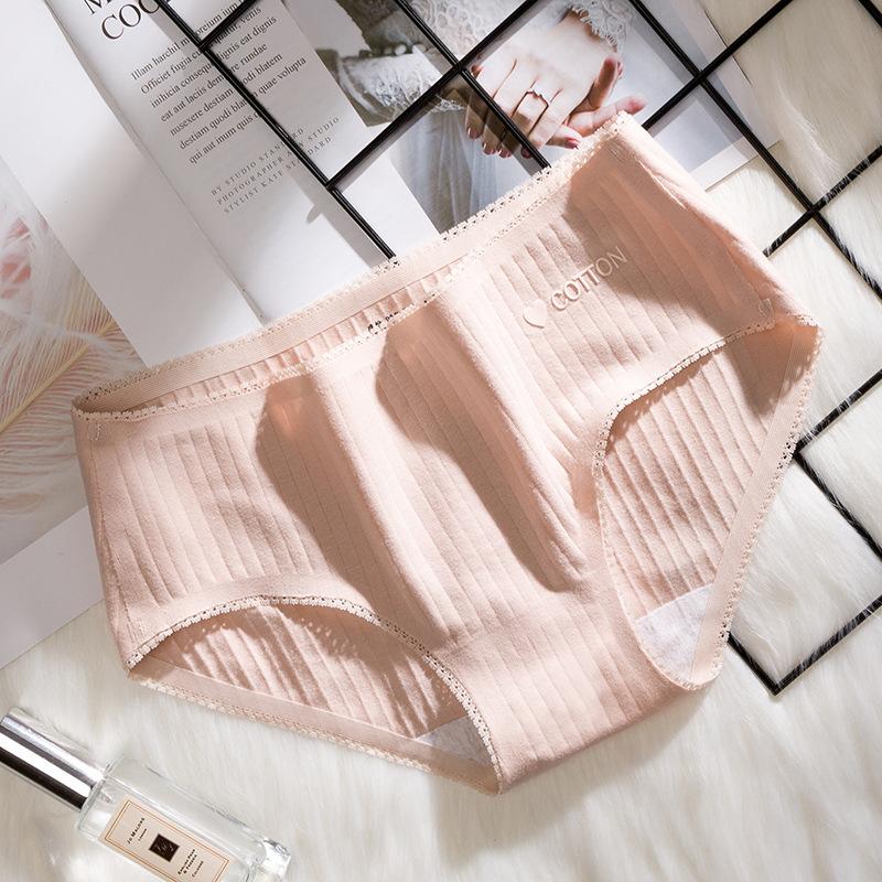 Women's All Cotton Breathable Summer Seamless Underwear All Cotton Anti-bacterial Oversize Underwear Middle Waist Briefs