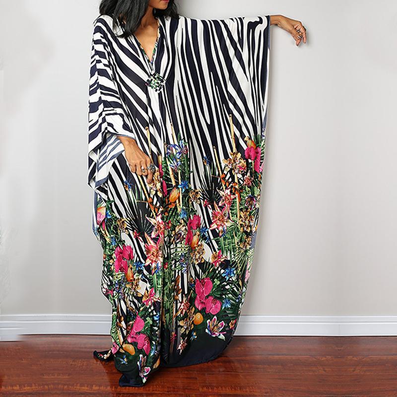 2022 Potisk přikrývky Sexy Hluboké letní plážové šaty s výstřihem do V Tunika Kaftan Ženy Plážové oblečení Plavky Zahalovací župan De Plage Q1289