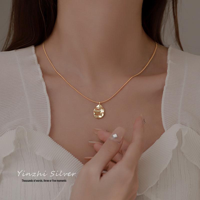 Women's Hip-Hop Silver Water Drop Pendant Necklace - Simple & Stylish Clavicle Chain for Daily Wear