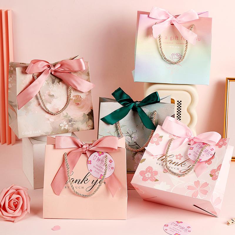 Wedding & Birthday Gift Paper Bag - Souvenir Candy Box & Handbag