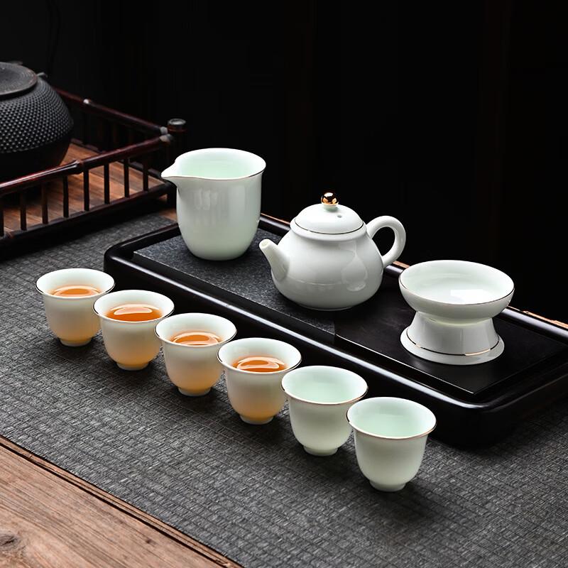 Chaxun 10-Piece Hand-Painted Ceramic Gongfu Tea Set