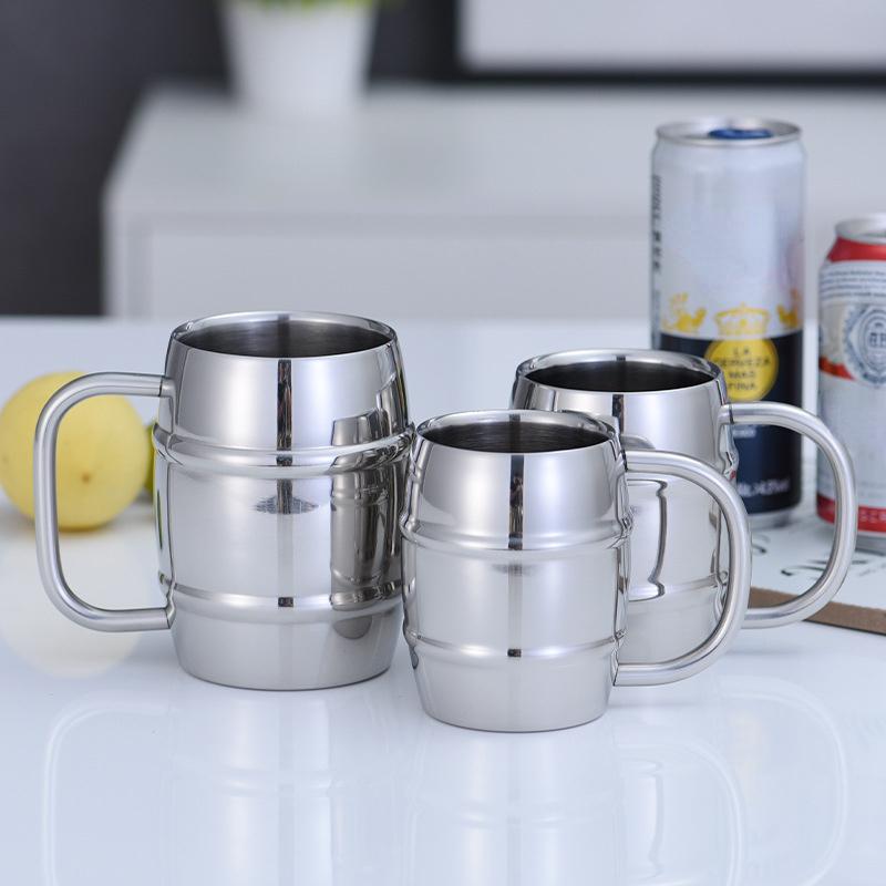 400ml doppelwandiger Edelstahl Bierbecher Outdoor Camping Westlicher Kaffeebecher mit Griff Isoliert Tragbarer Wasserbecher Tassen Geschirr.