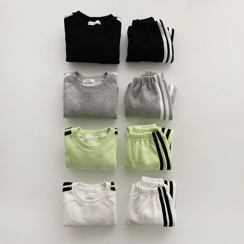 Korean Children's Side Stripe Cotton Sweatshirt & Pants Set for Boys and Girls - Autumn/Spring Casual Style