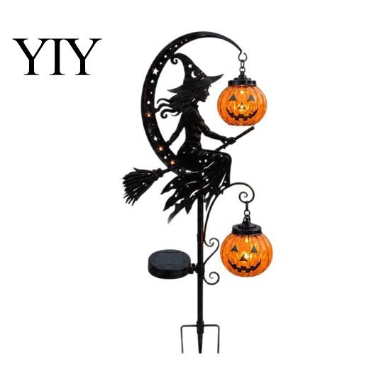 Metall-Kürbis-Deko für den Außenbereich, Halloween-Solar-Gartenstableuchte, Hexe-Mond-Laterne, Leuchtende Requisiten, IP44 Wasserdicht für Weg, Garten, Terrasse, Beleuchtete Schilder