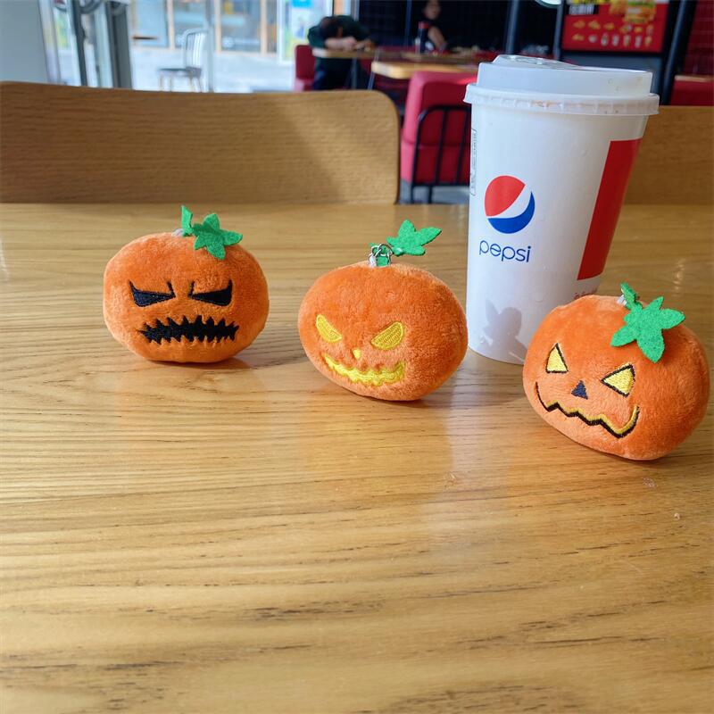 Kreativ Halloween Gresskar Plysj Anheng - 8cm Kosedyr til Klypemaskin