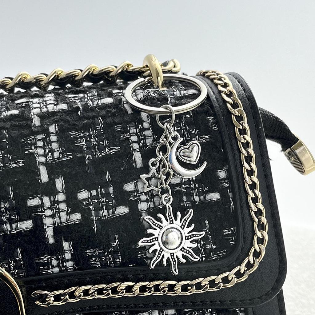 Silver Sun & Moon Stars Pendant Keychain: High-End Shoulder Bag Ornament