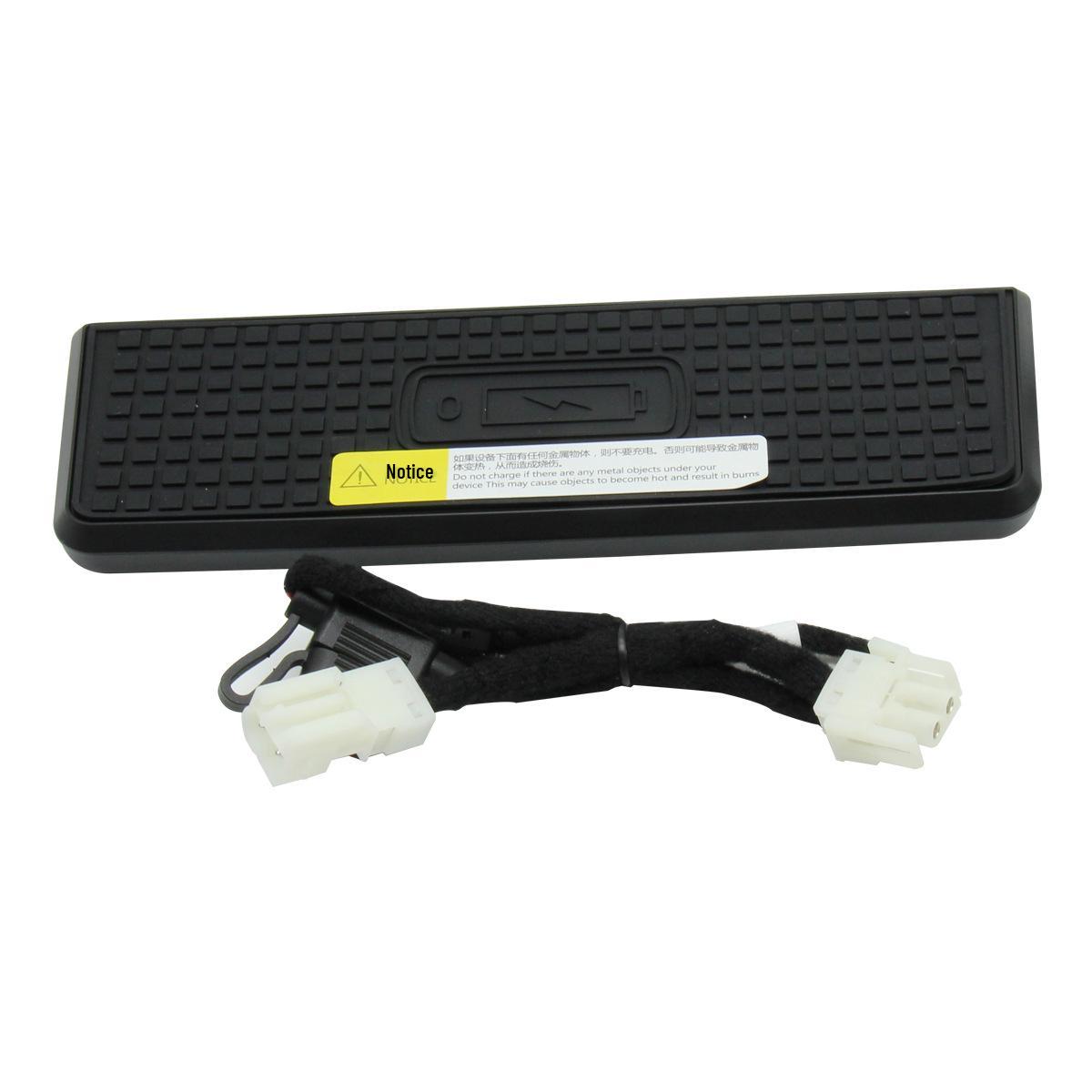 

Беспроводной автомобильный держатель с нескользящим ковриком для BMW 3 серии F30/F31/F35 2016-2019 годов 25 cm x 20 cm x 7 cm