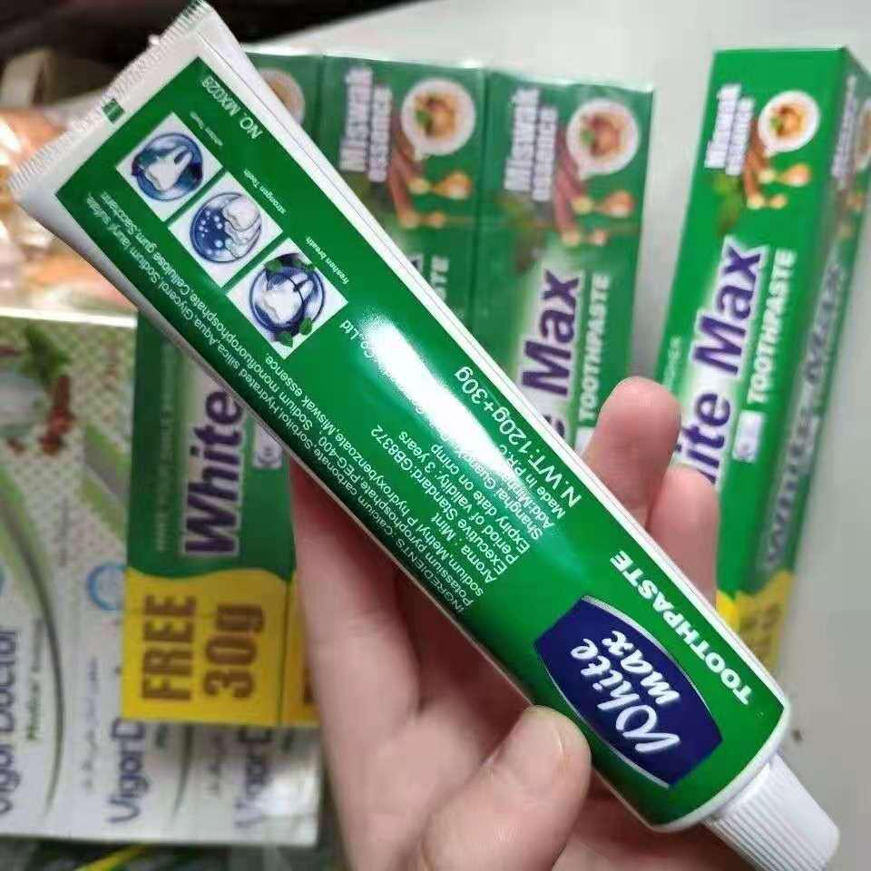 Miswak Tooth Stick: Ancient Arabian Plant Method for Cleaning Teeth