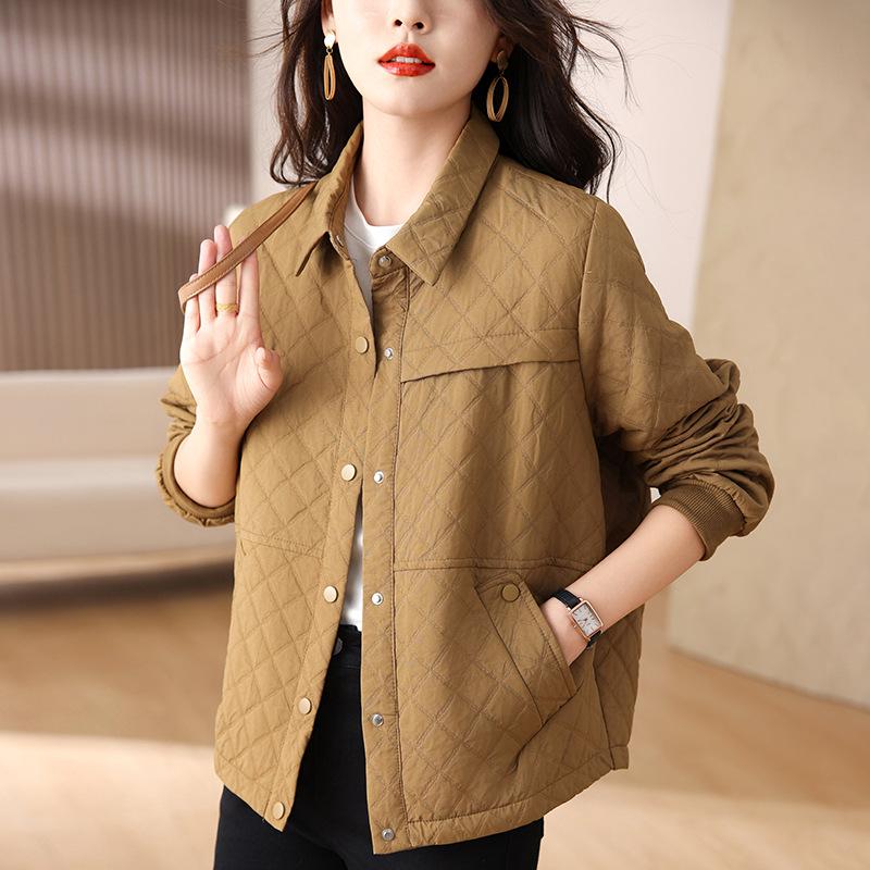 2024 Women's Spring & Autumn Lapel Jacket: Versatile, Fashionable Middle-Aged Style