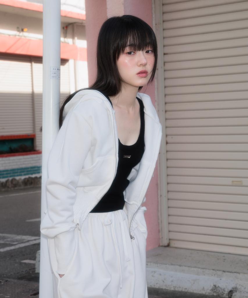 ROSEFRANTZ Back Pocket String Sweatpants [Ivory]