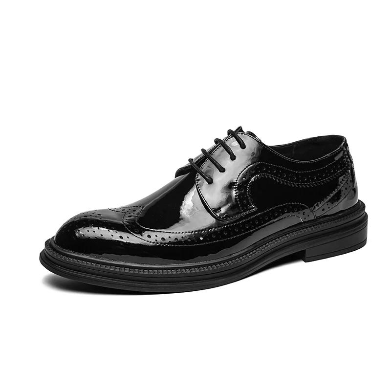 Italian Brand Men's Brogue Shoes Elegant White Luxury Men's Banquet Dress Shoes Breathable Pointed Leather Casual Shoes