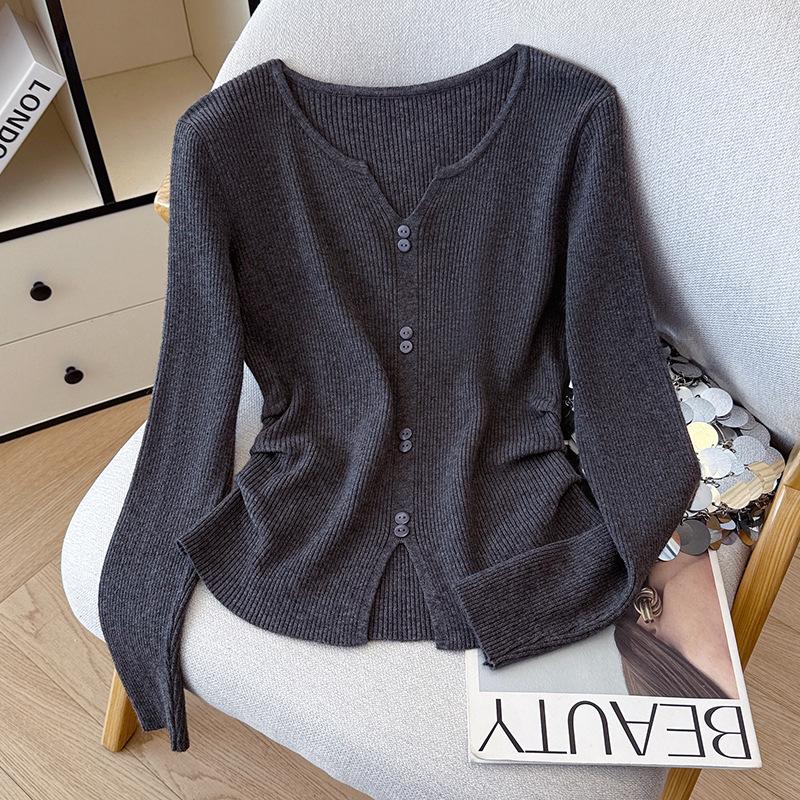 2026 Autumn/Winter Women's Stylish V-Neck Long-Sleeve Button-Up Sweater for Layering