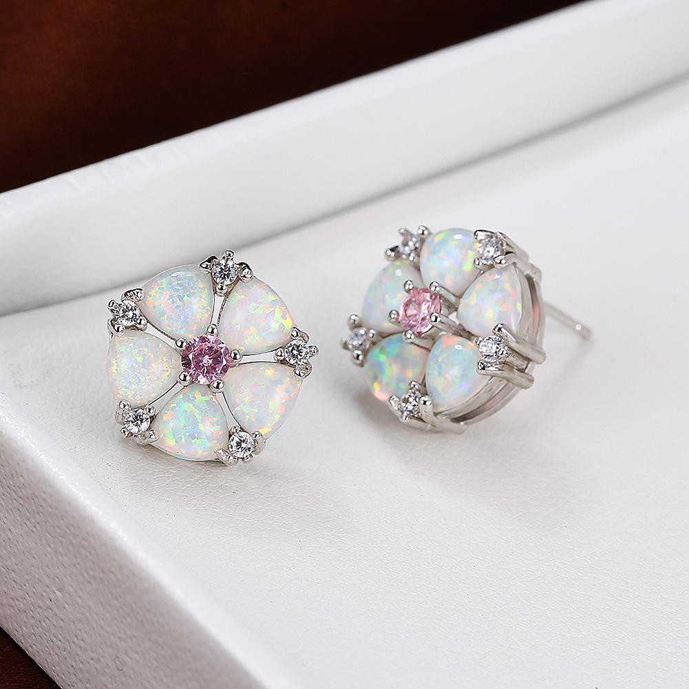 

Wish new platinum opal diamond flower stud earrings simple temperament versatile earrings earrings