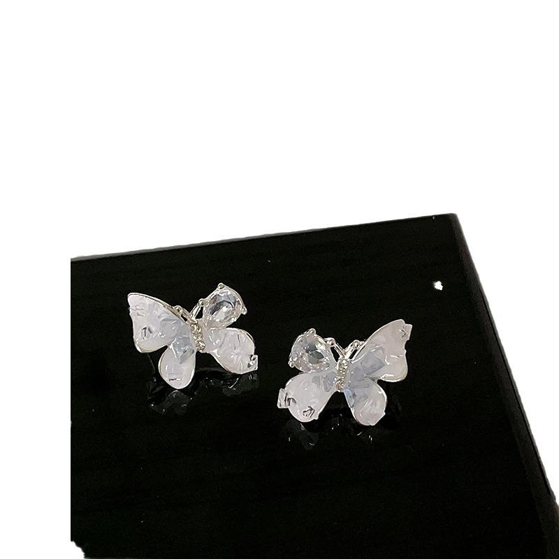 Niche Design Sense Zircon Crystal Butterfly Stud Earrings Women'S Light Luxury Retro Exquisite Elegance High Temperament Earrings Earrings