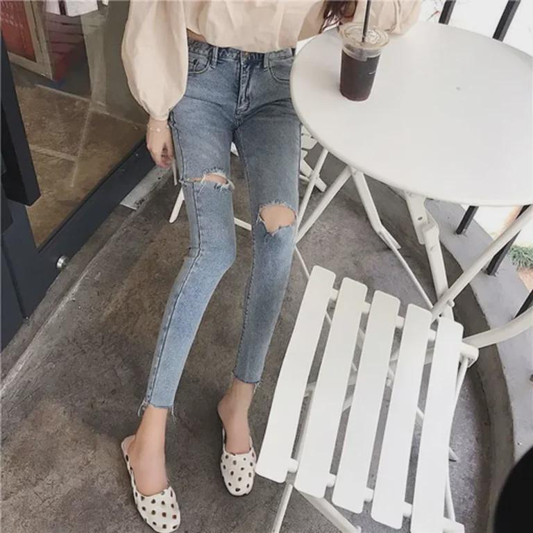 High-Waisted Skinny Ripped Jeans for Women - Slim Fit, Raw Edge