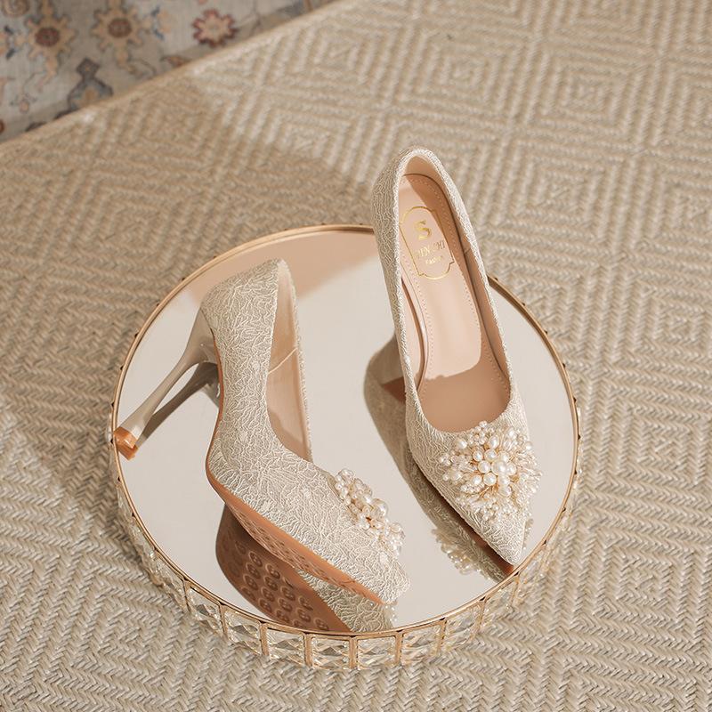 

Champagne wedding shoes, bridal shoes, main wedding dress, Xiuhe two, wear light mouth, thin heels, not tired, waterproof table feet, high heels 39
