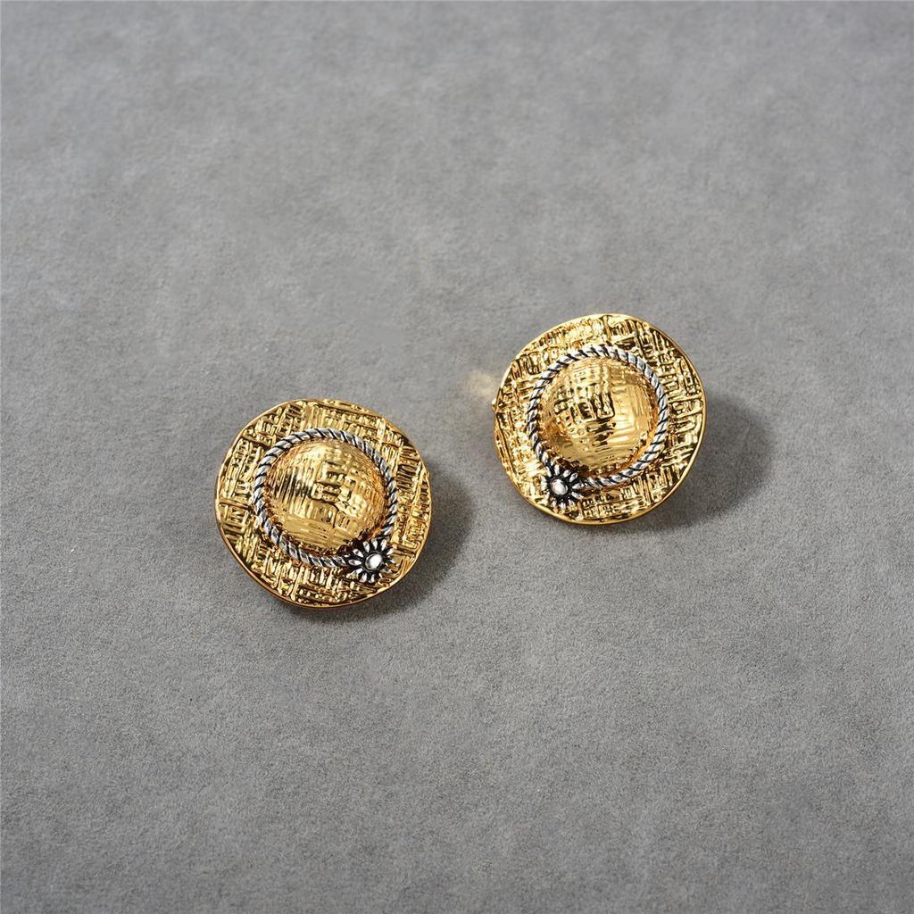 Heavy Industry Creates Hong Kong Style Retro Medieval Xiaoxiang Straw Hat Earrings Niche Design Literary Exaggeration Personality Fashion Ear Clips