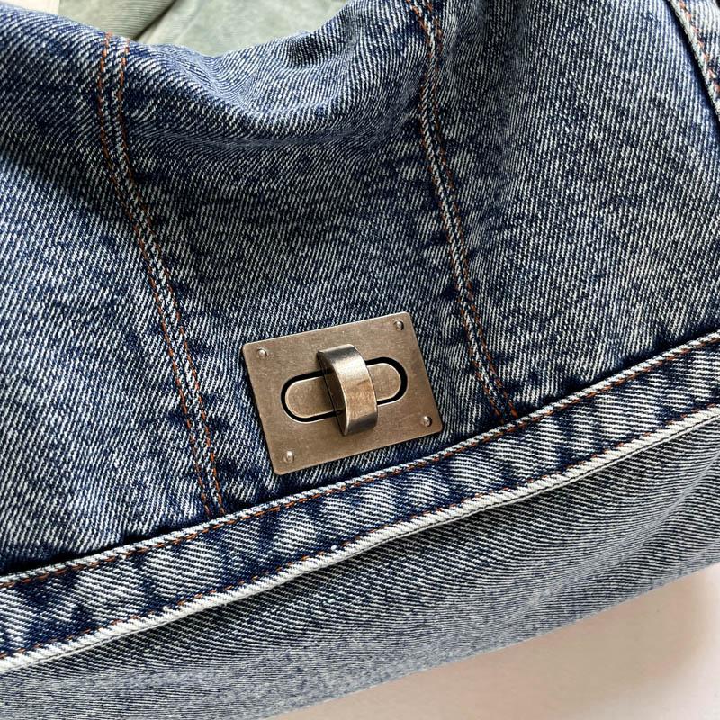 Vintage Denim Bag Women's Chain Shoulder Bag Large Capacity Commuter Tote Bag