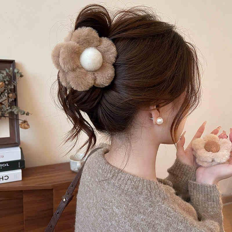Autumn and winter retro double-sided plush flower grab clip hairpin back head shark clip French sweet hair accessories woman