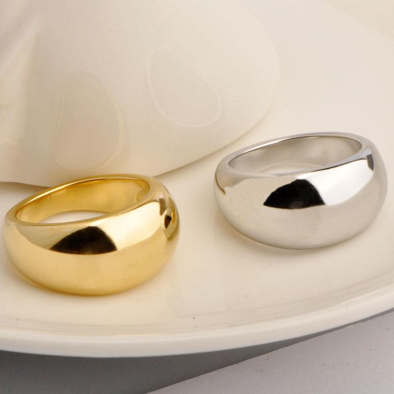 Exaggerated Retro Wide Band Ring: European & American Style Statement for Women
