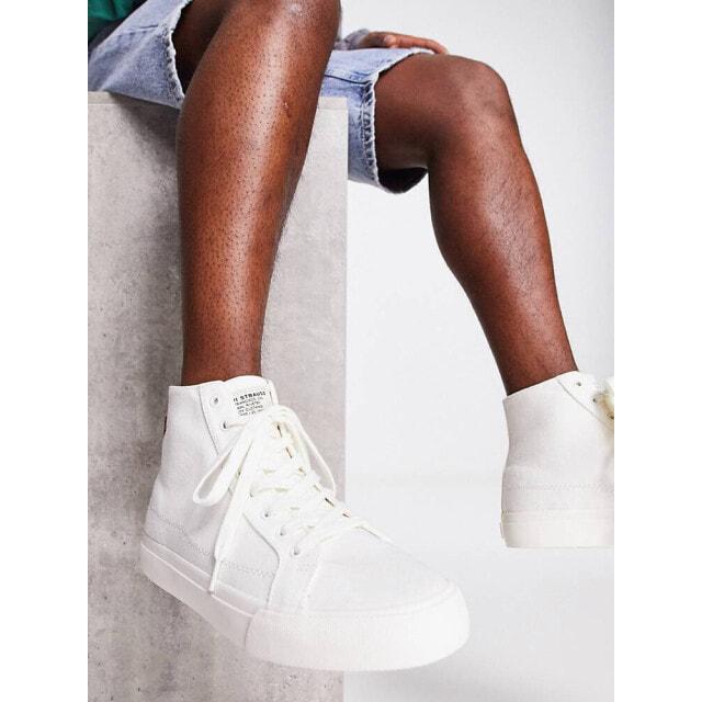 

Белые кроссовки средней длины с логотипом Levi s