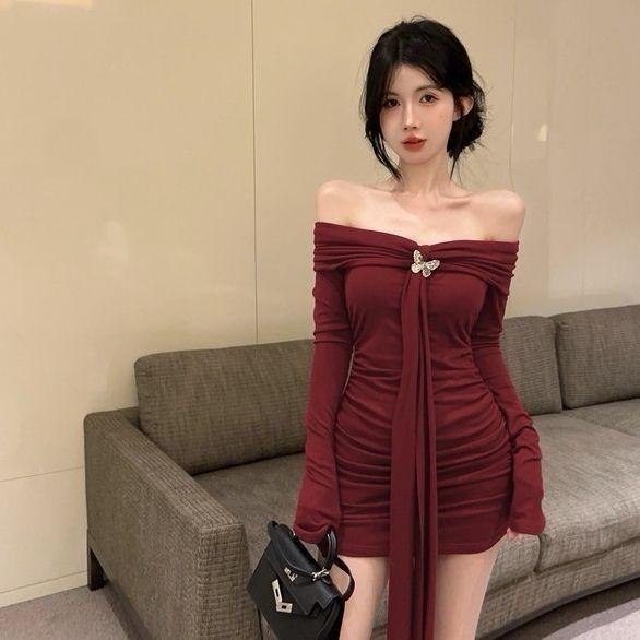 Sexy Slash Neck Long Sleeve Mini Dress Women Fall Winter Streetwear Slim Pleats Dress Y2K Fashion Solid Bottoming Wrap Dress New