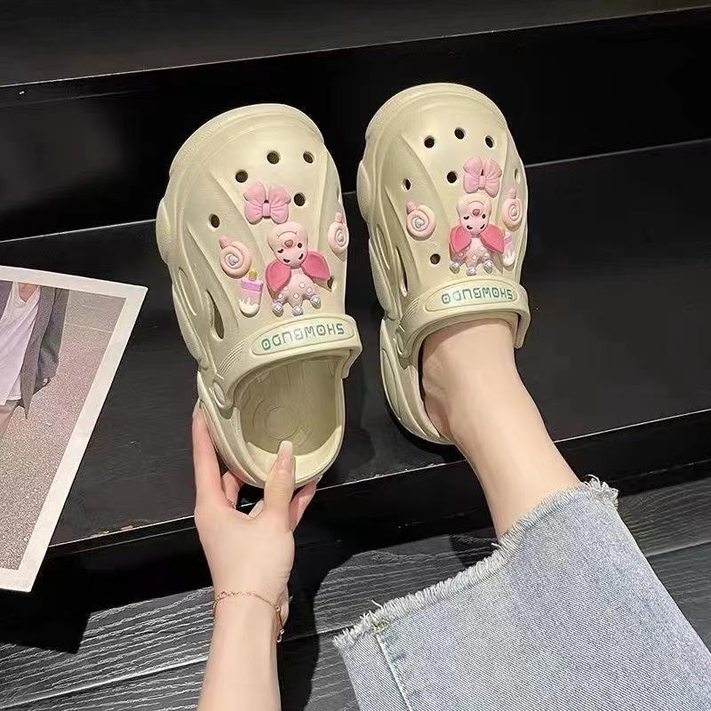Hole Shoes Bath Light Cute Slippers Women Wear New Versatile Platform Sandals Half Drag Beach Women